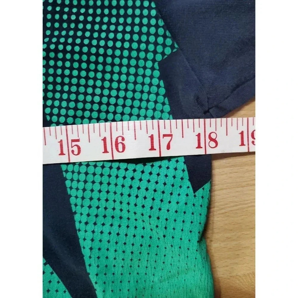 Nike  Men's Big Spell Out Logo Short Sleeve T-Shirt Black Size Small Regular Fit - Picture 7 of 8